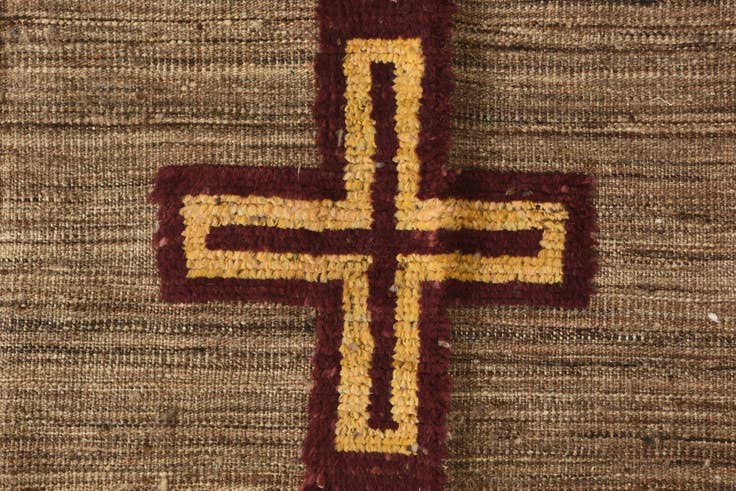 Detail image of 4' 10 x 7' 5 Hand Knotted Darya Wool Rug