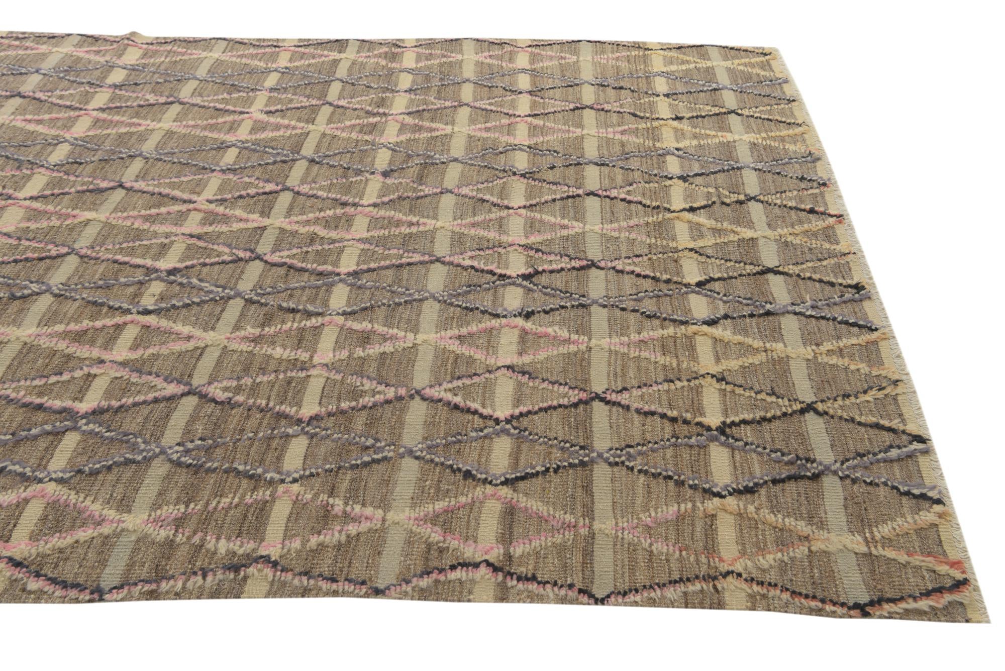 6' 5 x 10' Hand Knotted Darya Wool Rug