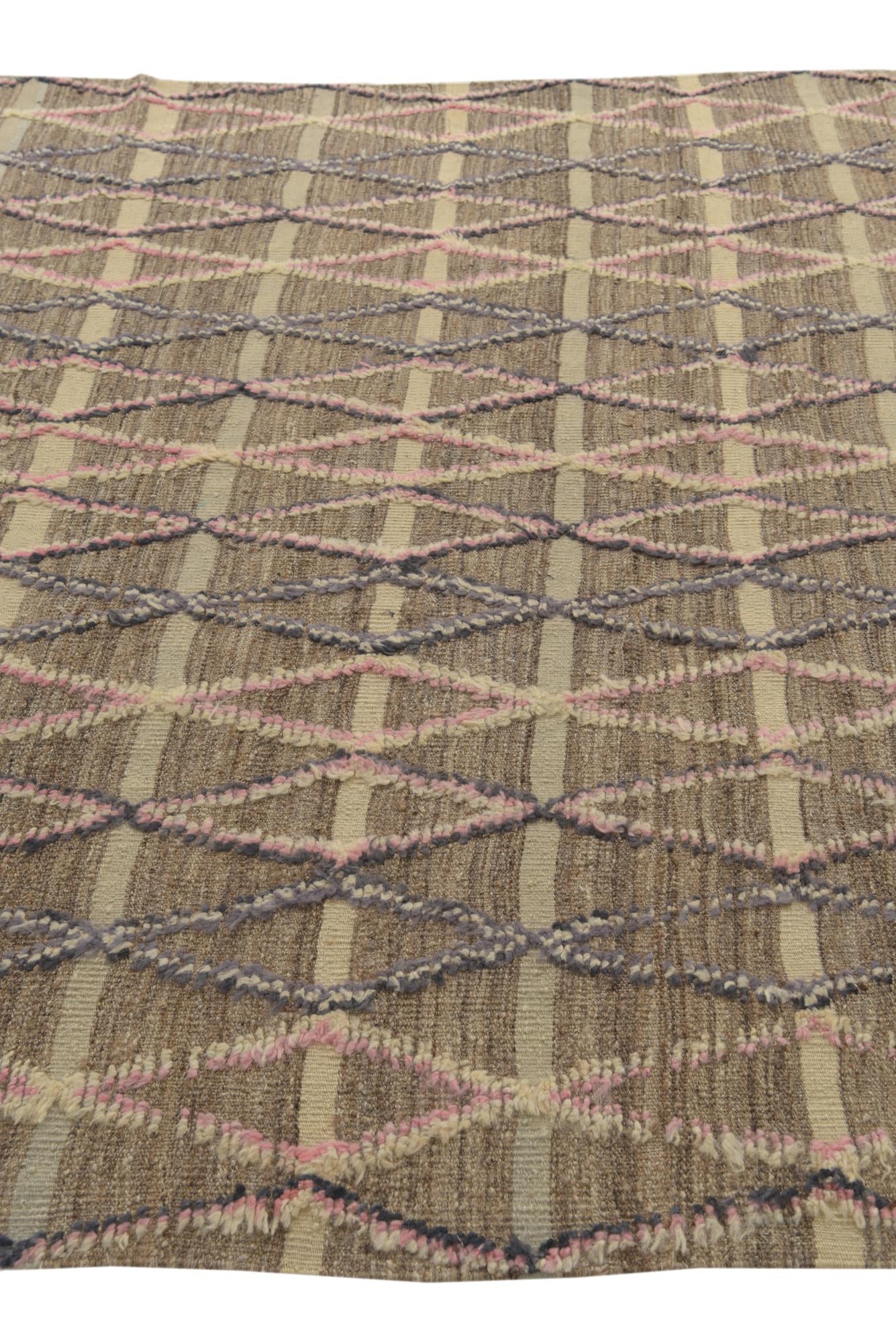 6' 5 x 10' Hand Knotted Darya Wool Rug