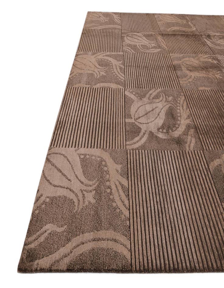 Detail image of 8' x 9' 11  Hand Knotted Darya Wool Rug