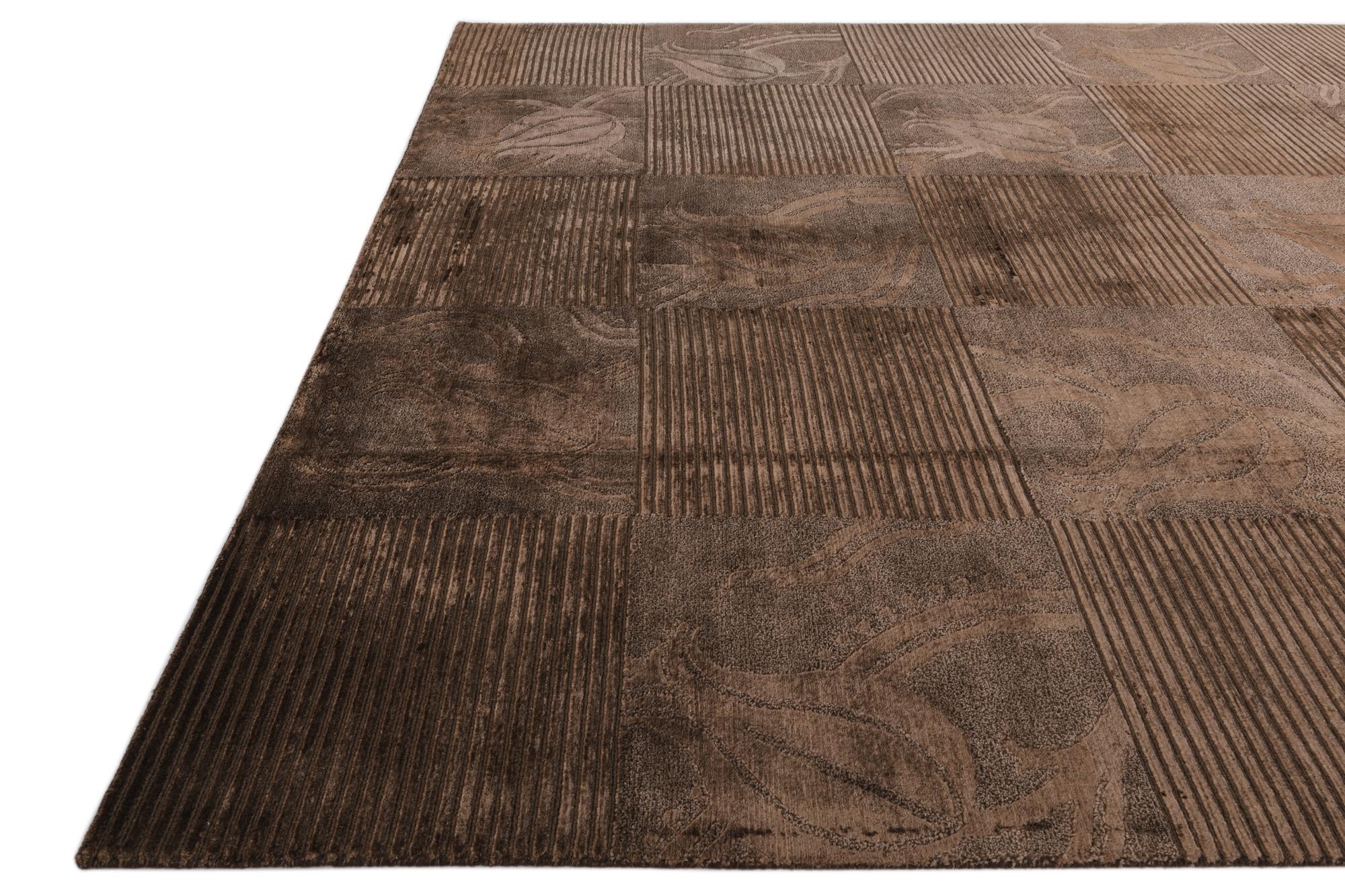 7' 9 x 9' 9 Hand Knotted Darya Wool Rug
