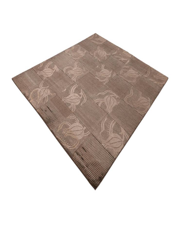 Detail image of 8' 2 x 10'  Hand Knotted Darya Wool Rug