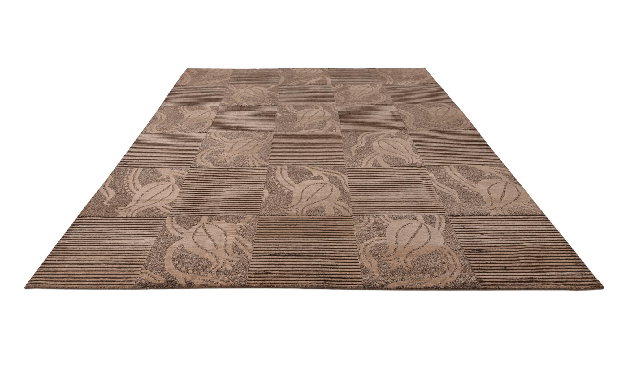 8' 2 x 10' Hand Knotted Darya Wool Rug