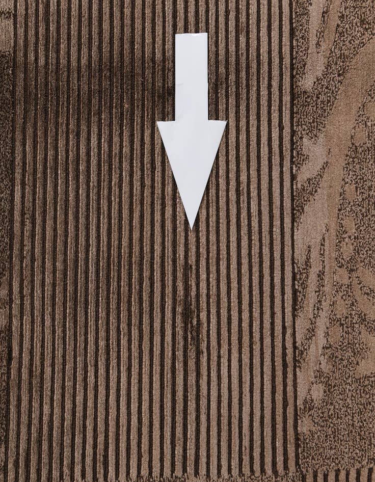 Detail image of 8' 2 x 10'  Hand Knotted Darya Wool Rug