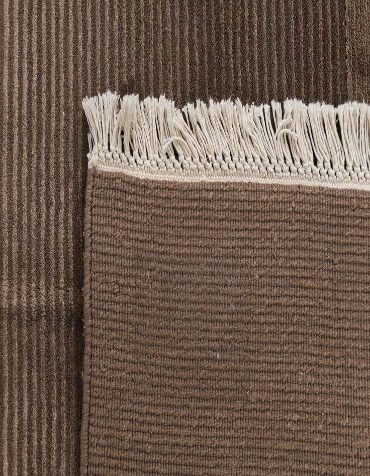 Detail image of 8' 2 x 11' 6  Hand Knotted Darya Wool Rug