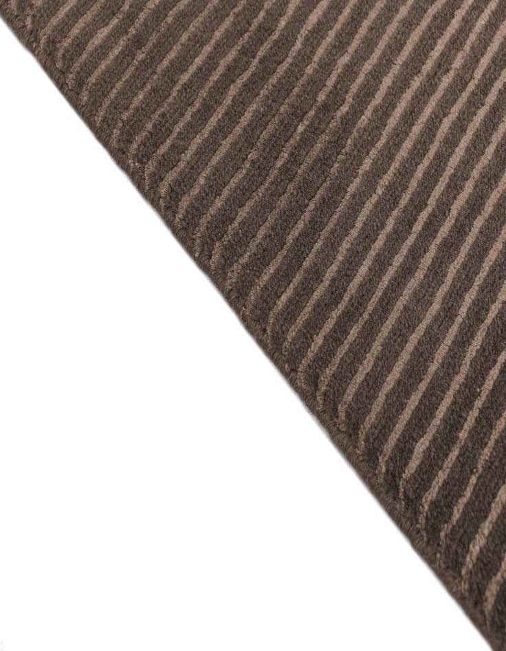 Detail image of 8' x 11' 8  Hand Knotted Darya Wool Rug