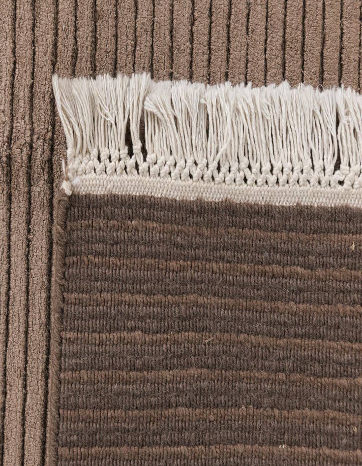Detail image of 8' x 11' 8  Hand Knotted Darya Wool Rug