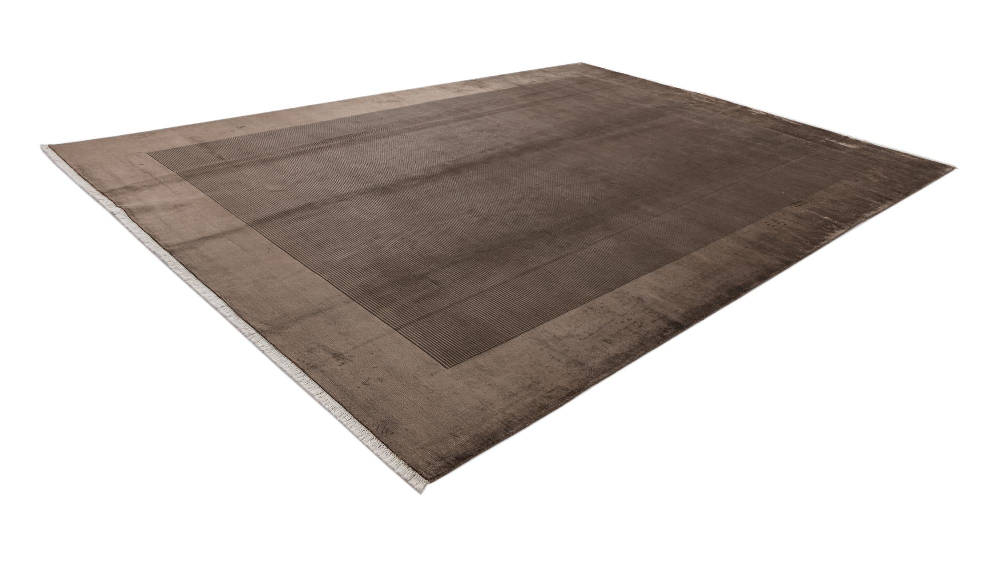 9' 7 x 13' Hand Knotted Darya Wool Rug