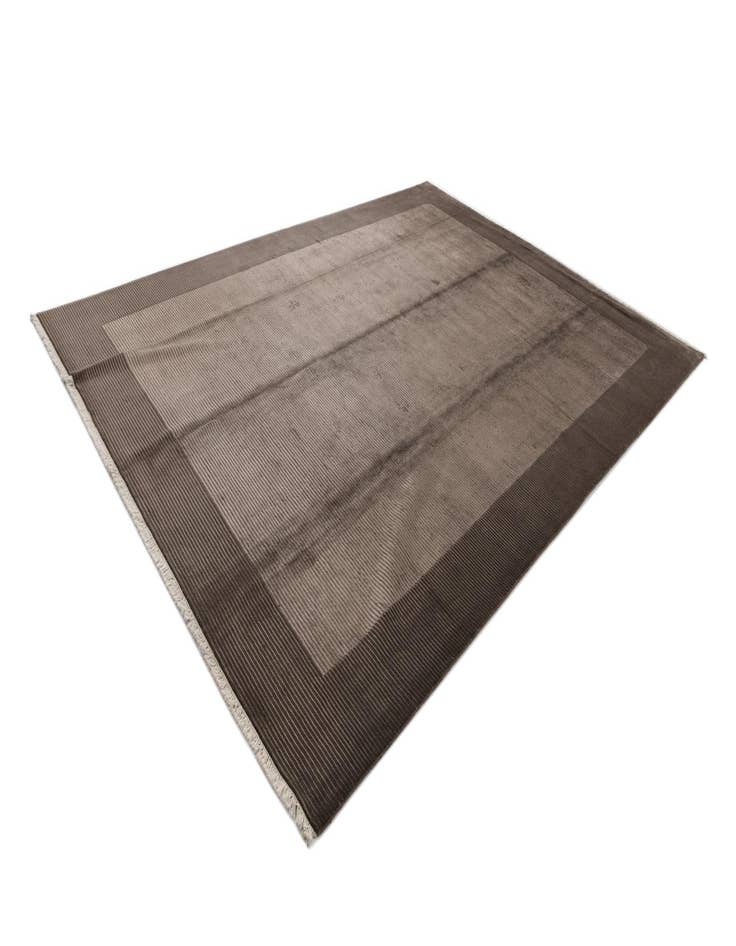 Detail image of 9' 9 x 13' 3  Hand Knotted Darya Wool Rug