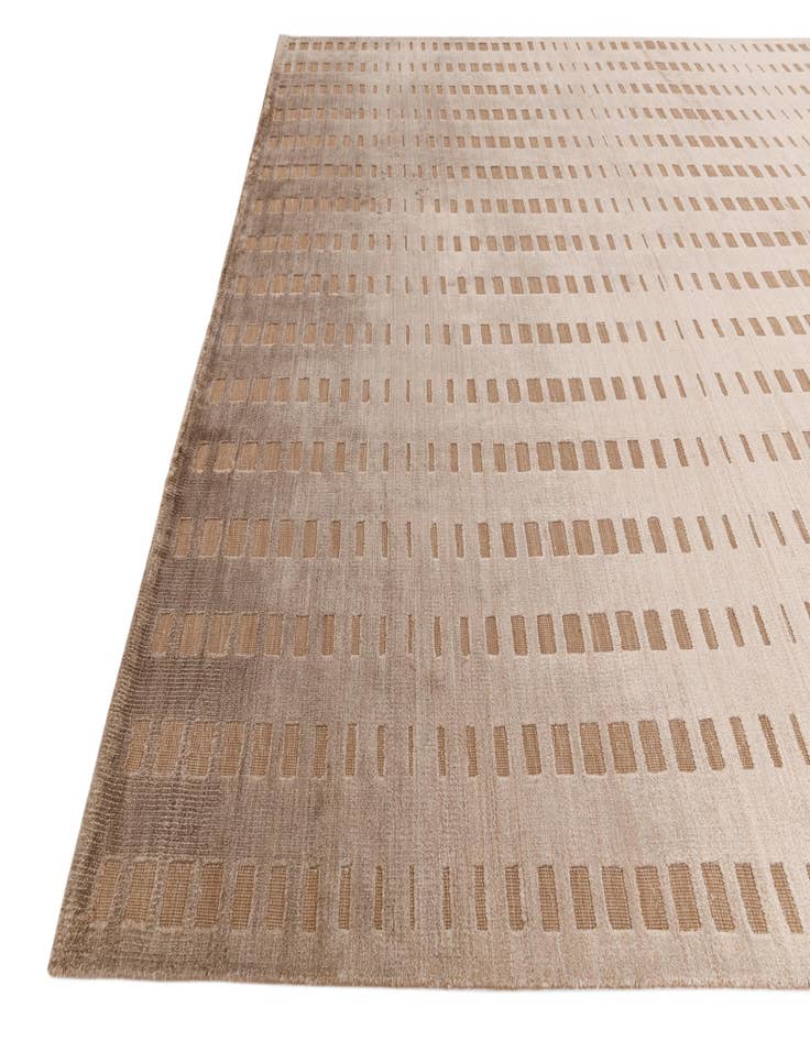 Detail image of 6' 5 x 9' 8  Hand Knotted Darya Wool Rug