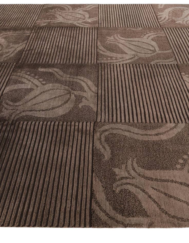 Detail image of 6' 8 x 9' 11  Hand Knotted Darya Wool Rug