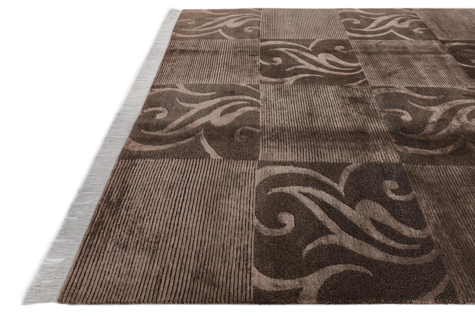 6' 8 x 10' Hand Knotted Darya Wool Rug