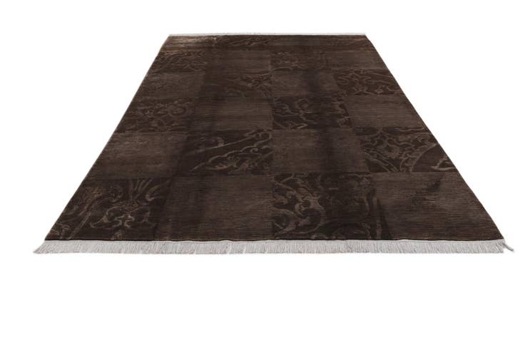 Detail image of 6' 9 x 10' 1 Hand Knotted Darya Wool Rug