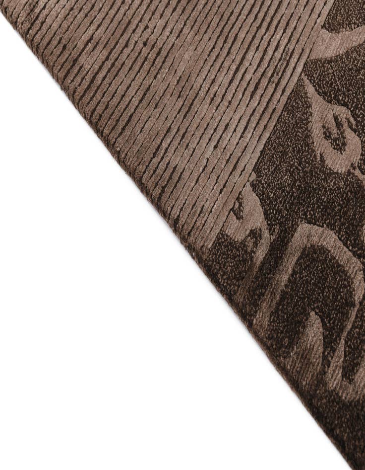 Detail image of 6' 9 x 10' 1  Hand Knotted Darya Wool Rug