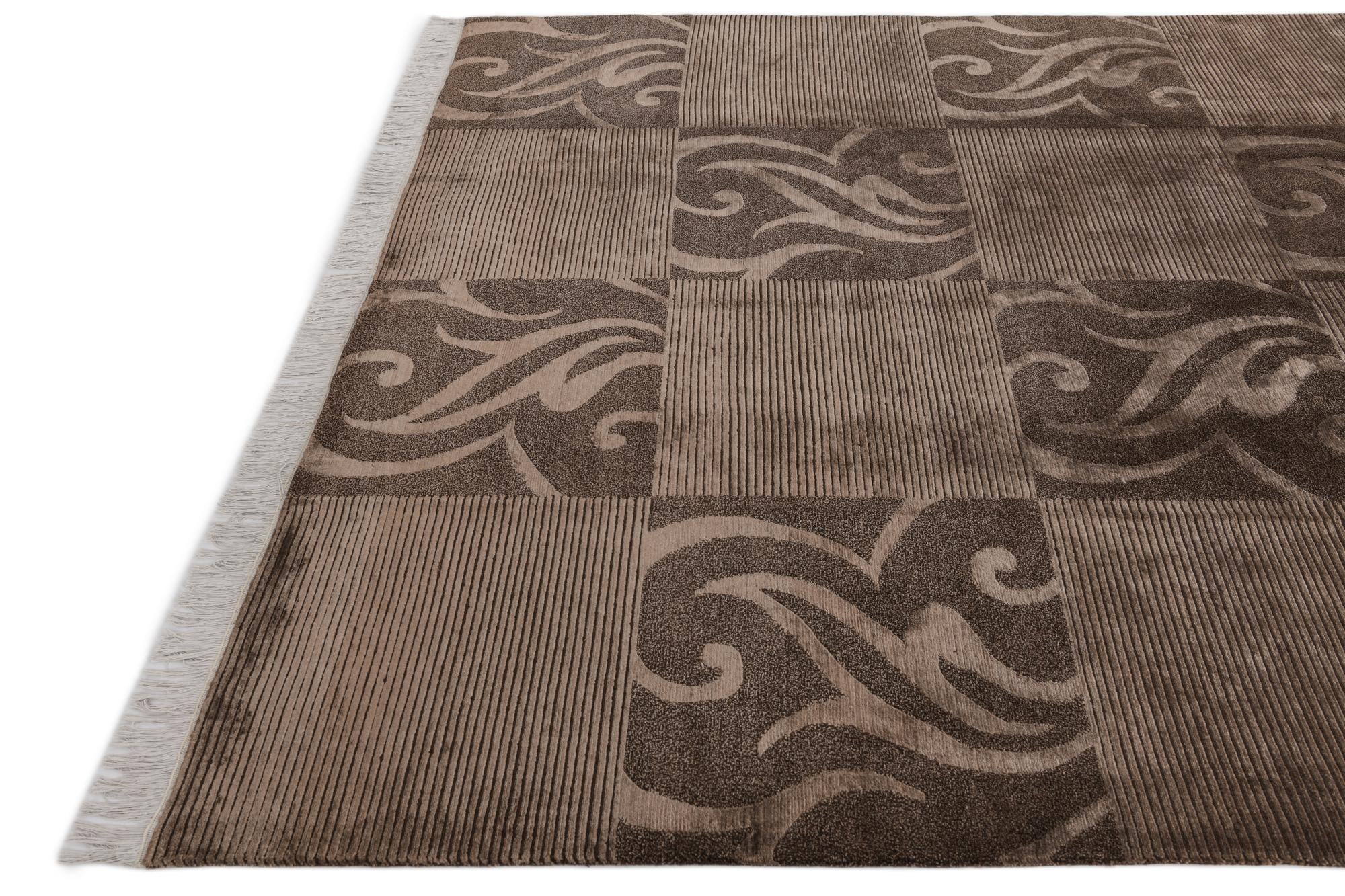 6' 8 x 10' Hand Knotted Darya Wool Rug