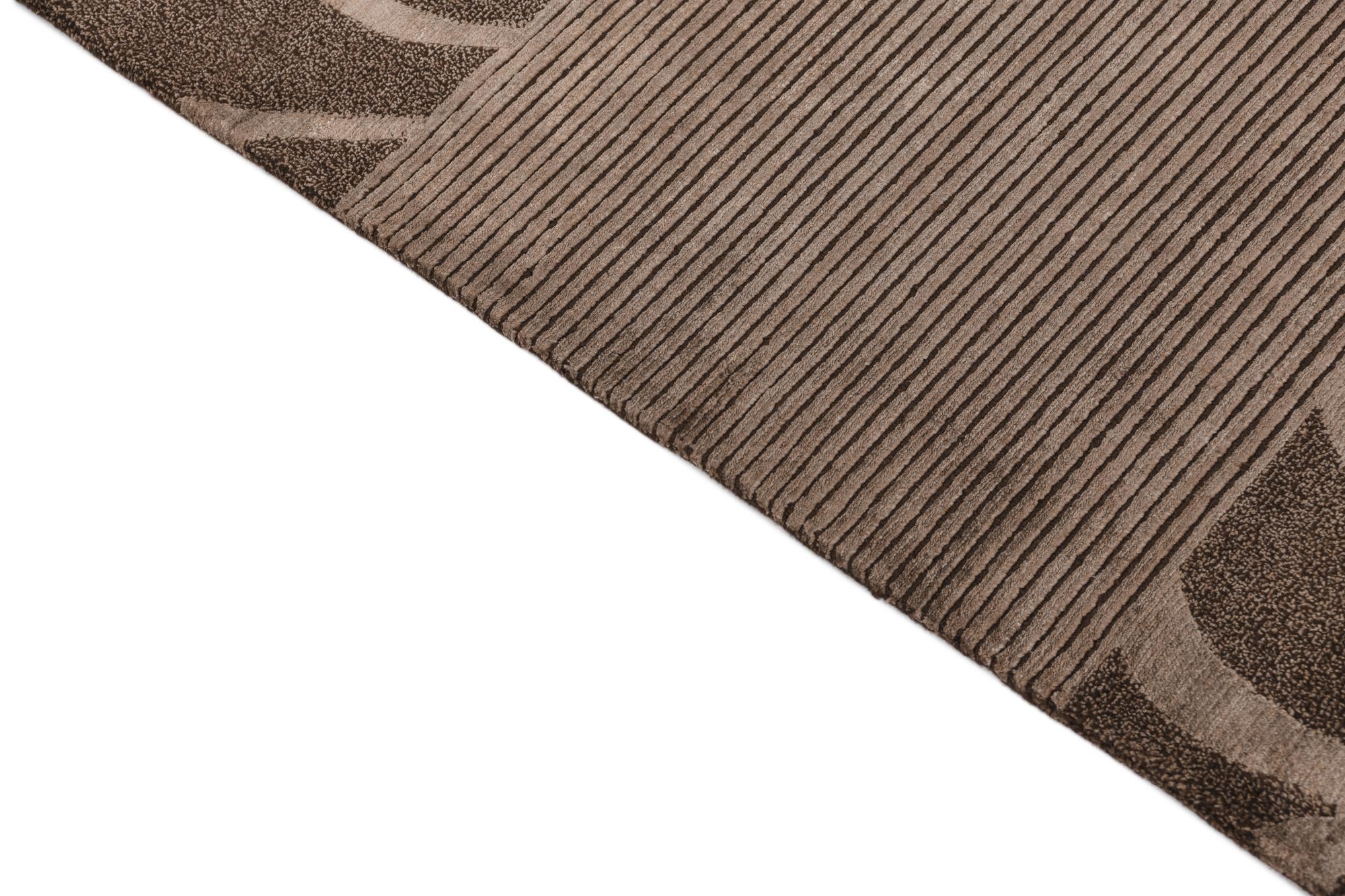 6' 8 x 10' Hand Knotted Darya Wool Rug
