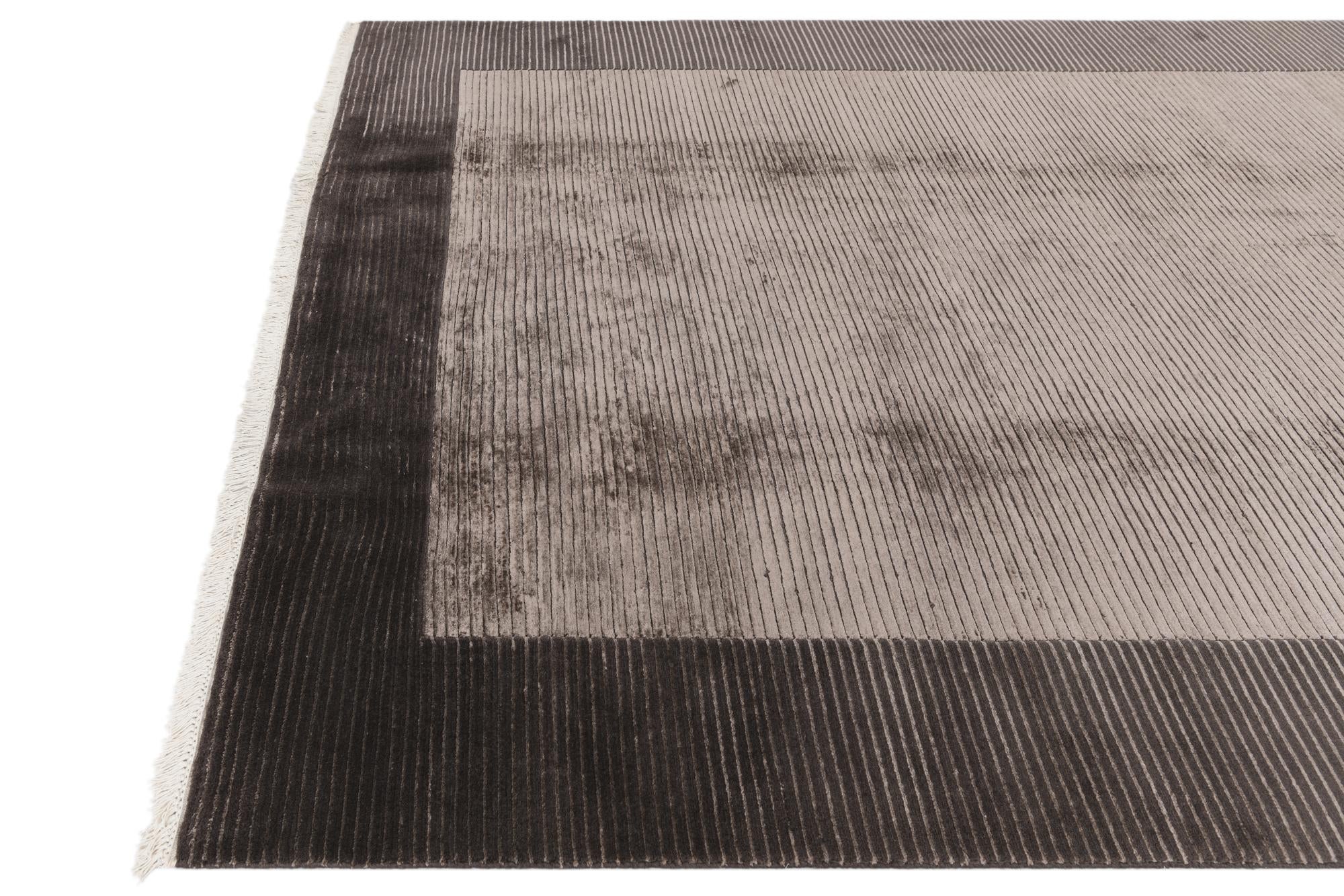 6' 6 x 9' 10 Hand Knotted Darya Wool Rug