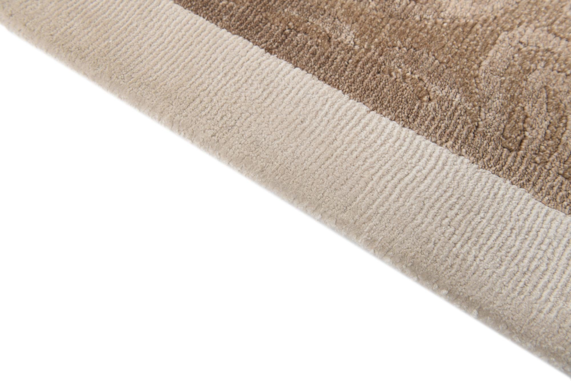 6' 11 x 10' 2 Hand Knotted Darya Wool Rug