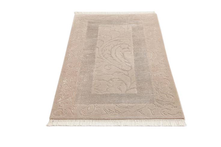 Detail image of 2' 8 x 5' 1 Hand Knotted Darya Wool Rug