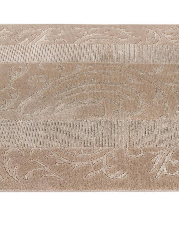 Detail image of 2' 8 x 5' 1 Hand Knotted Darya Wool Rug