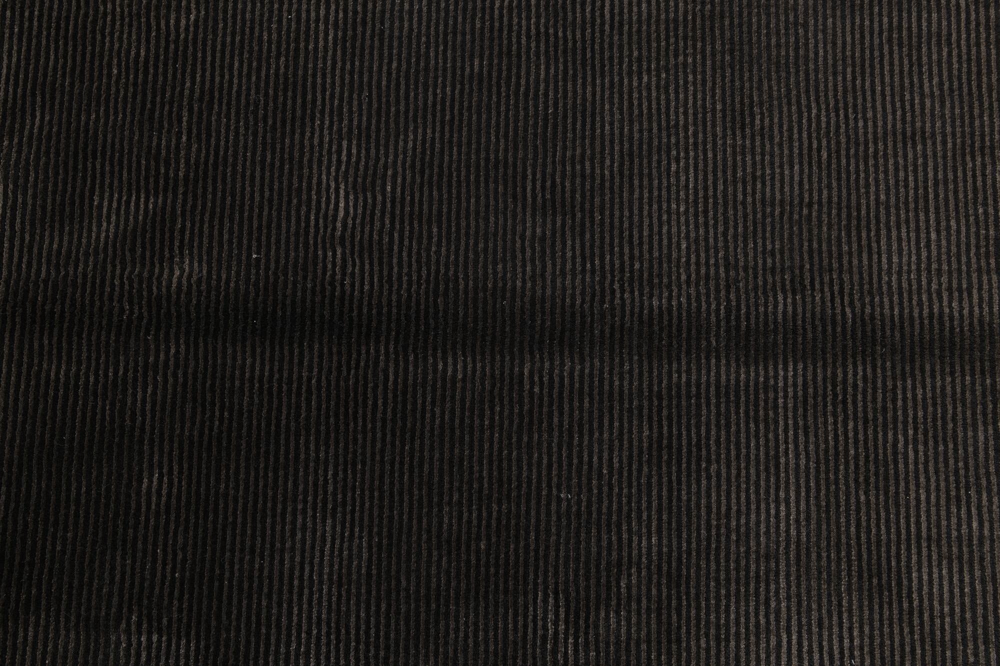 4' 11 x 6' 7 Hand Knotted Darya Wool Rug