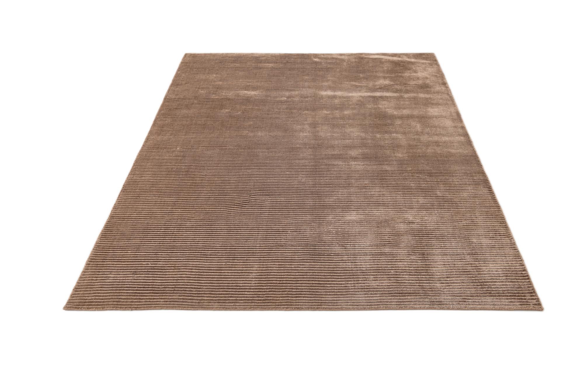 4' 11 x 6' 9 Hand Knotted Darya Wool Rug