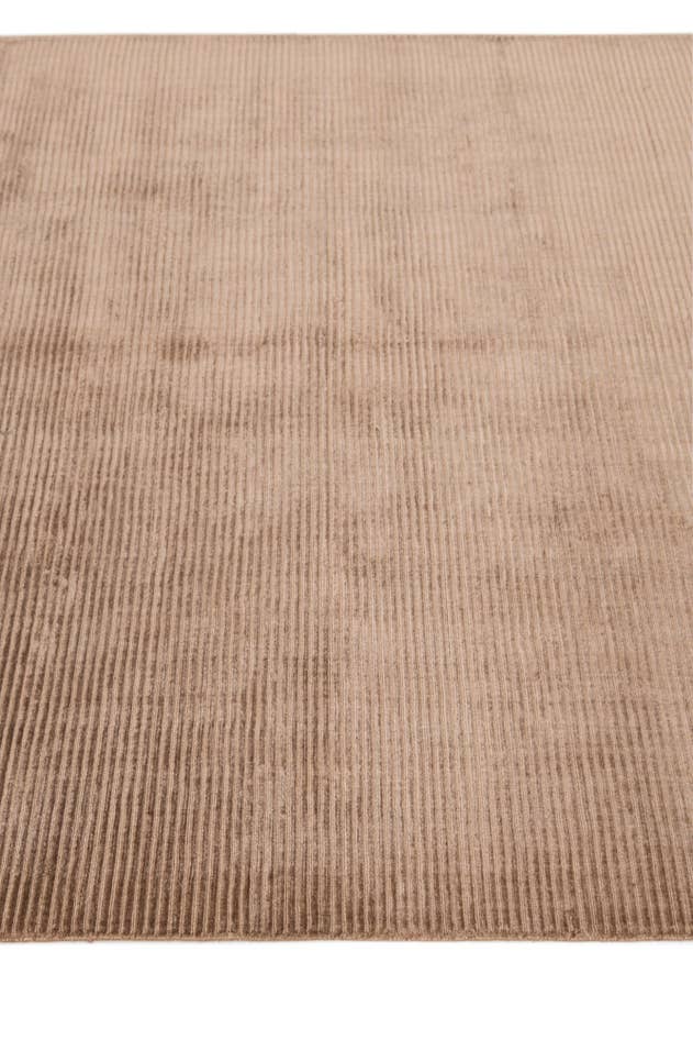 Detail image of 4' 11 x 6' 9 Hand Knotted Darya Wool Rug