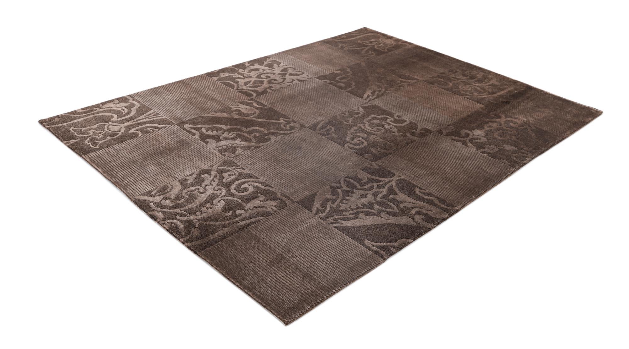 5' 11 x 8' Hand Knotted Darya Wool Rug