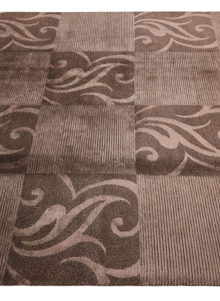 5' 9 x 8' Hand Knotted Darya Wool Rug
