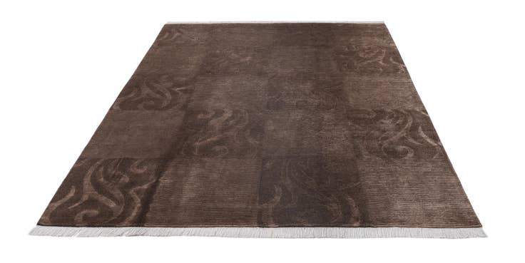 Detail image of 5' 8 x 8' Darya Rug