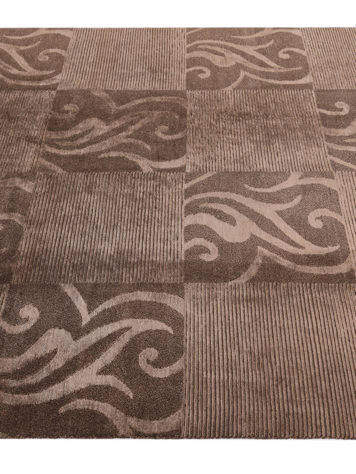 Detail image of 5' 8 x 8' Darya Rug