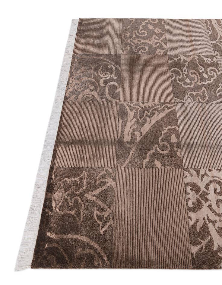 Detail image of 5' 10 x 8' 1 Darya Rug