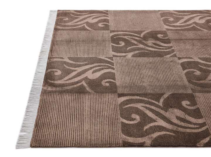 5' 8 x 8' Darya Rug