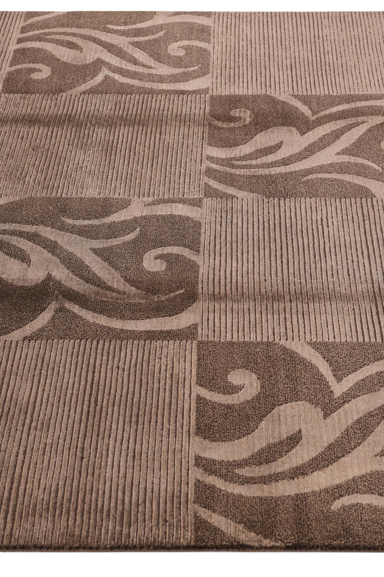 5' 8 x 8' Darya Rug