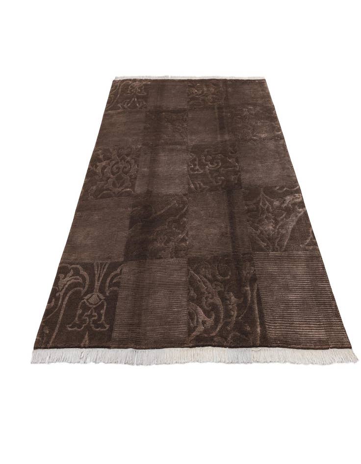 Detail image of 5' 5 x 8' Darya Rug