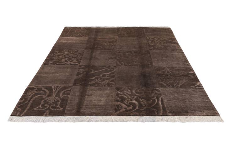 Detail image of 5' 9 x 8' Darya Rug