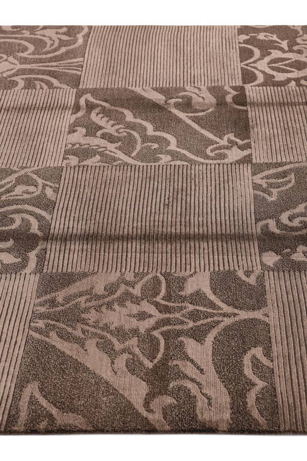 Detail image of 5' 9 x 8' Darya Rug