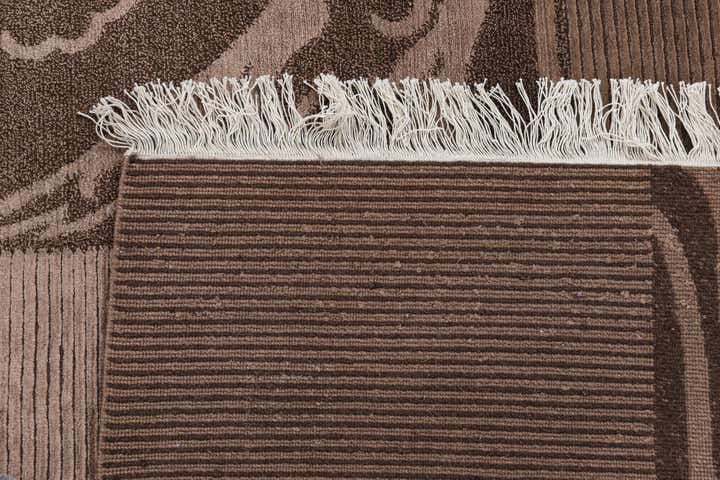 5' 9 x 8' Darya Rug