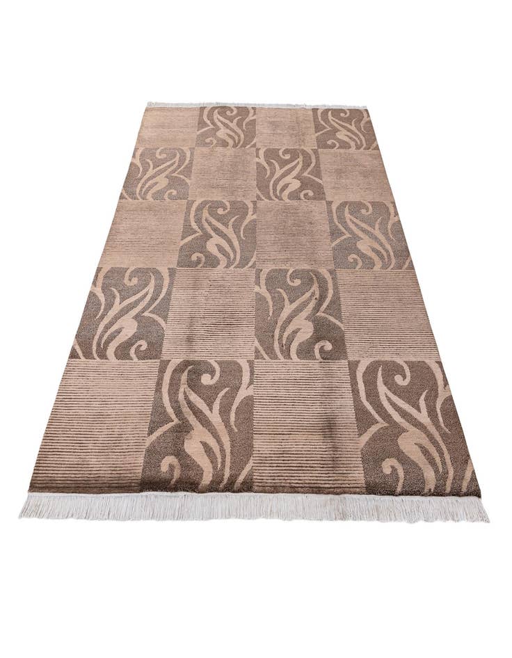 Detail image of 5' 7 x 8' Darya Rug