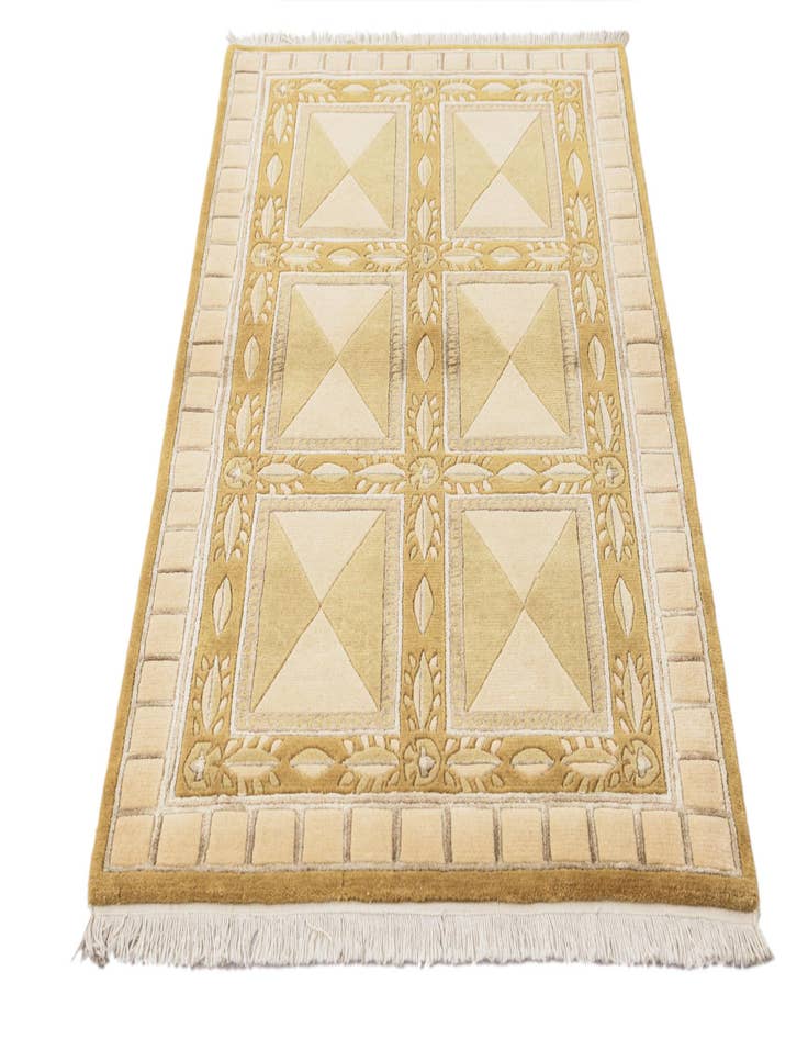 Detail image of 3' x 4' 11  Hand Knotted Darya Wool Rug