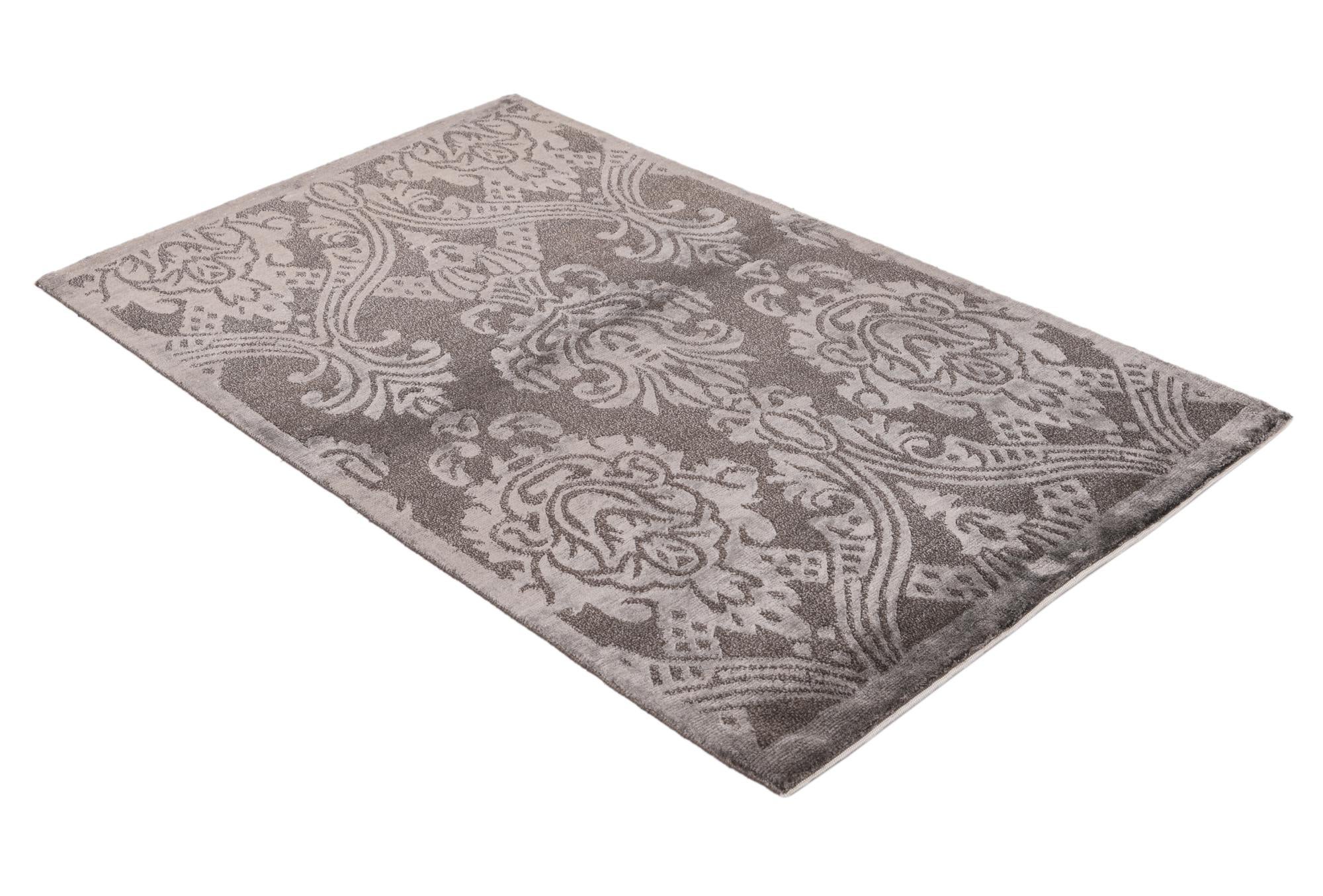 3' x 4' 11 Hand Knotted Darya Wool Rug