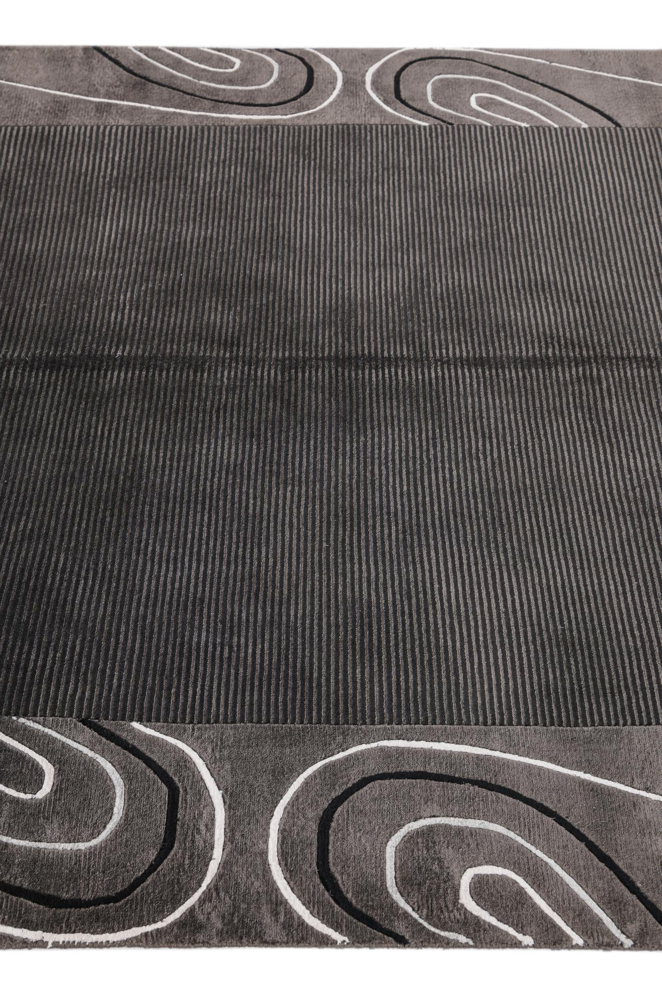 4' 7 x 7' 10 Hand Knotted Darya Wool Rug