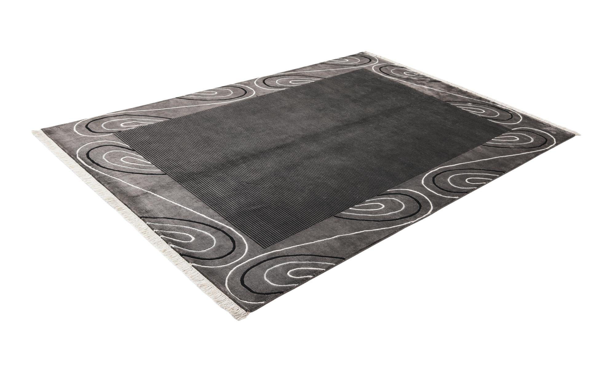 5' 6 x 7' 10 Hand Knotted Darya Wool Rug