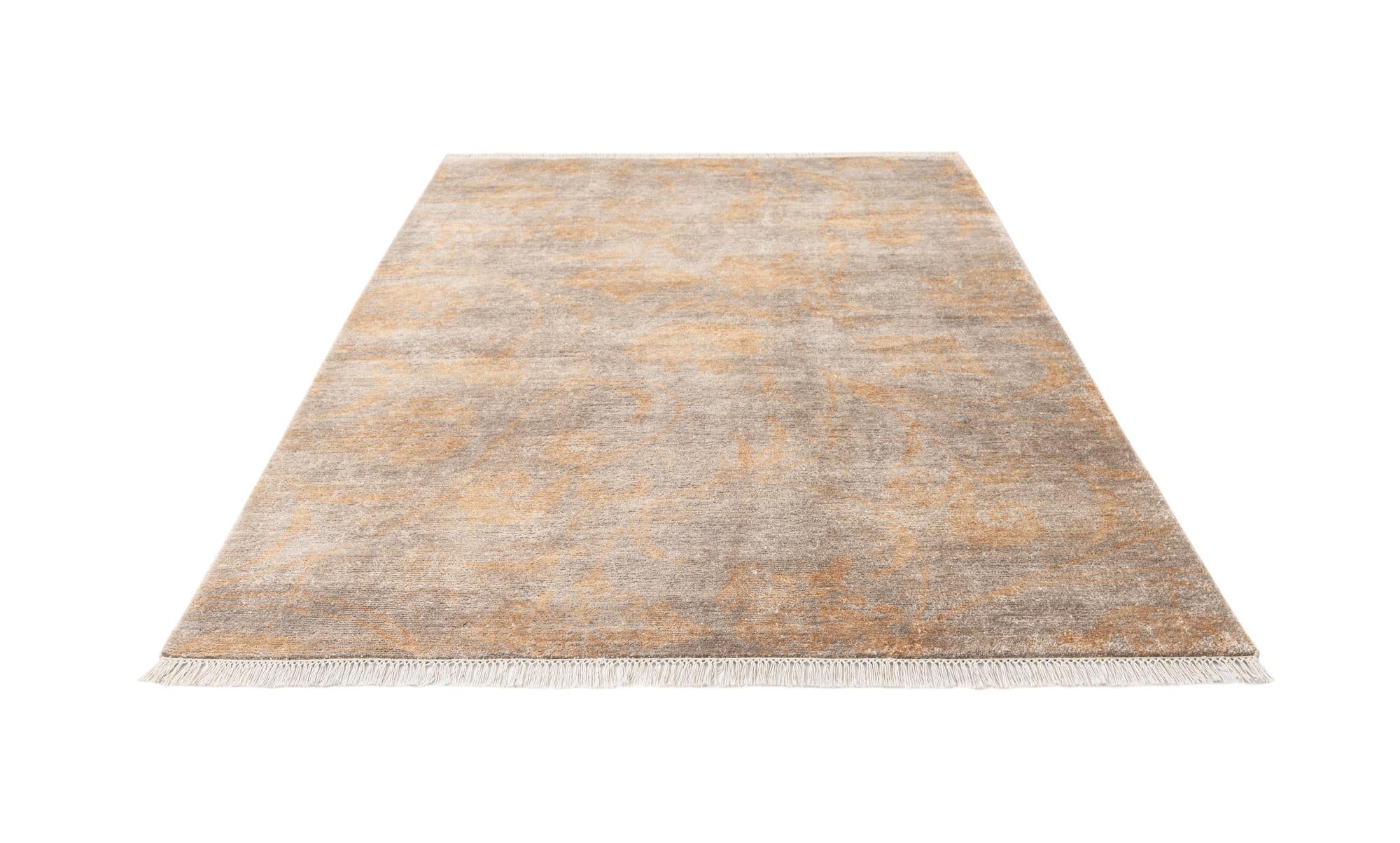 5' 7 x 8' Hand Knotted Darya Wool Rug