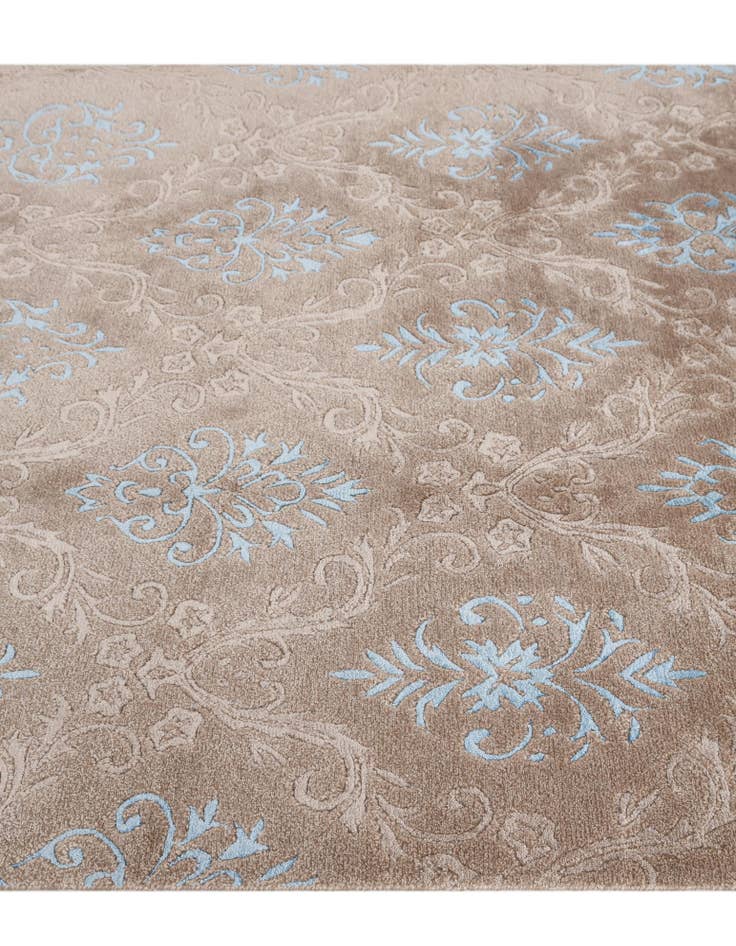 Detail image of 5' 7 x 7' 9  Hand Knotted Darya Wool Rug