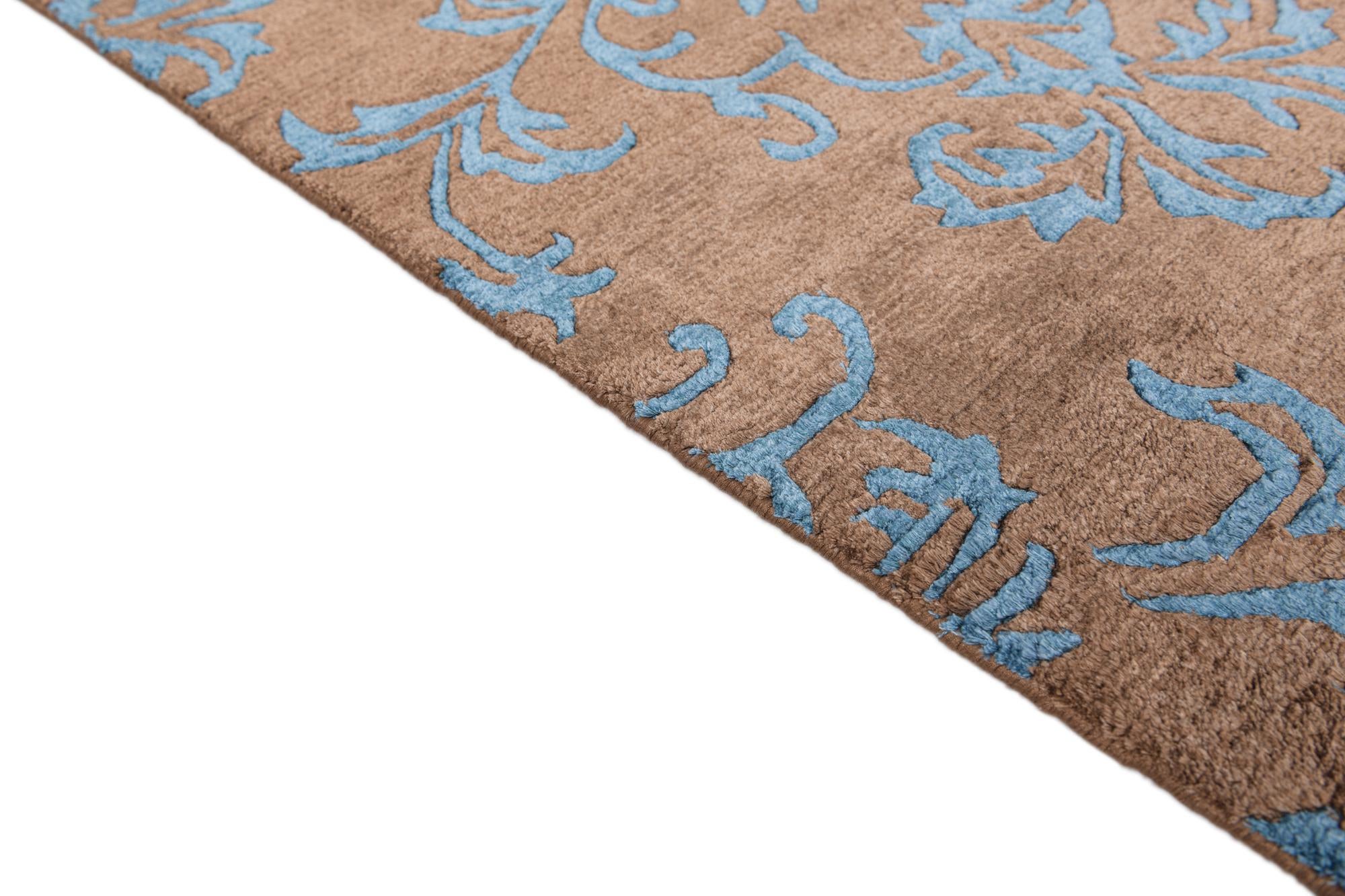 5' 7 x 7' 10 Hand Knotted Darya Wool Rug