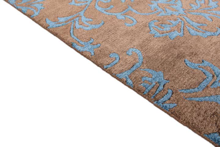 5' 7 x 7' 10 Hand Knotted Darya Wool Rug