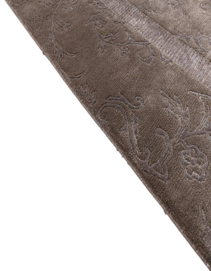 Detail image of 5' 8 x 8'  Hand Knotted Darya Wool Rug