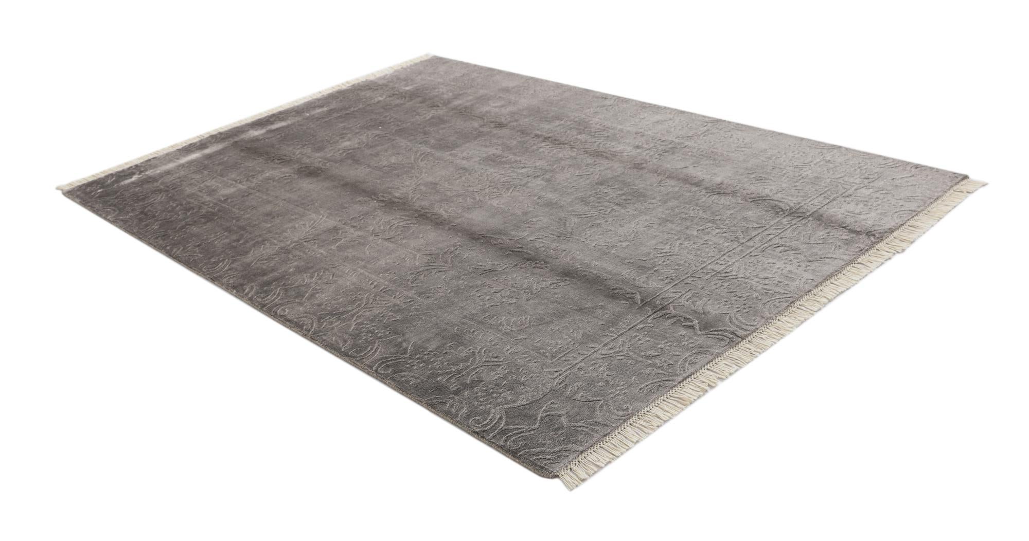5' 7 x 7' 9 Hand Knotted Darya Wool Rug