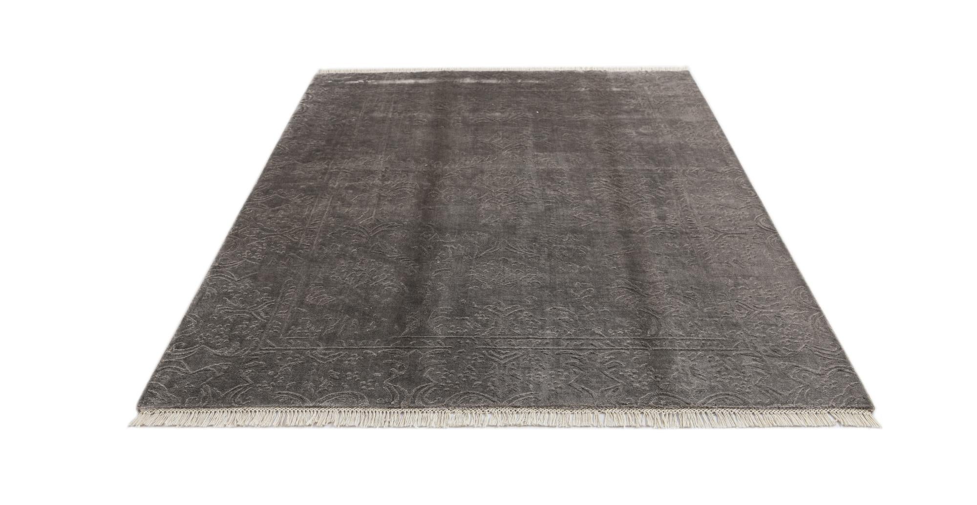 5' 7 x 7' 9 Hand Knotted Darya Wool Rug